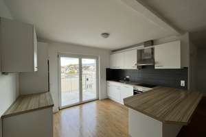 Helle 4-Zimmer-Wohnung mit Balkon und Aufzug – Die vollständige Adresse der Immobilie erhältst du vom Anbieter., 70190 Stöckach, Stuttgart – Vorschaubild 3
