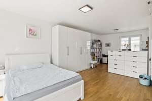 Provisionsfrei – Familienfreundliches Haus mit hochwertiger Ausstattung & sonniger Terrasse – Die vollständige Adresse der Immobilie erhältst du vom Anbieter., 63477 Maintal – Vorschaubild 16