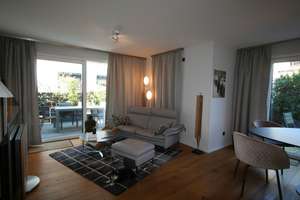 BUCHBERGER Immobilien Moderne 4 Zimmer-Maisonette-Wohnung mit 2 Bäder, Terrasse und Garten – Die vollständige Adresse der Immobilie erhältst du vom Anbieter., 81827 Waldtrudering, München – Vorschaubild 3