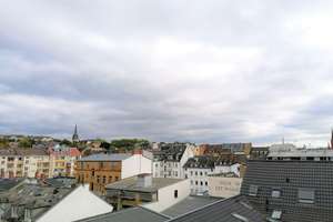 3-4 Zi.-Wohn. Stadtmitte "Ausgebauter Dachspitze" m² ca. 75qm, nach DIN ca. 60qm -provisionsfrei-