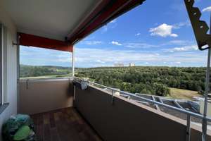 „Wohnen in begehrter Lage von Degerloch – 2,5 Zimmer mit Südbalkon, Aufzug  Tiefgarage“ – Die vollständige Adresse der Immobilie erhältst du vom Anbieter., 70597 Hoffeld, Stuttgart – Vorschaubild 2