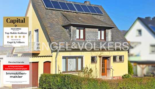 Bild von Einfamilienhaus mit Garten, Garage und Solarthermie in begehrter Lage