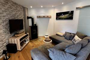 Exklusive 2-Zimmer-Wohnung mit geh. Innenausstattung, Garage, Balkon, Kamin & EBK – Rathausstraße 18, 41061 Gladbach, Mönchengladbach – Vorschaubild 5