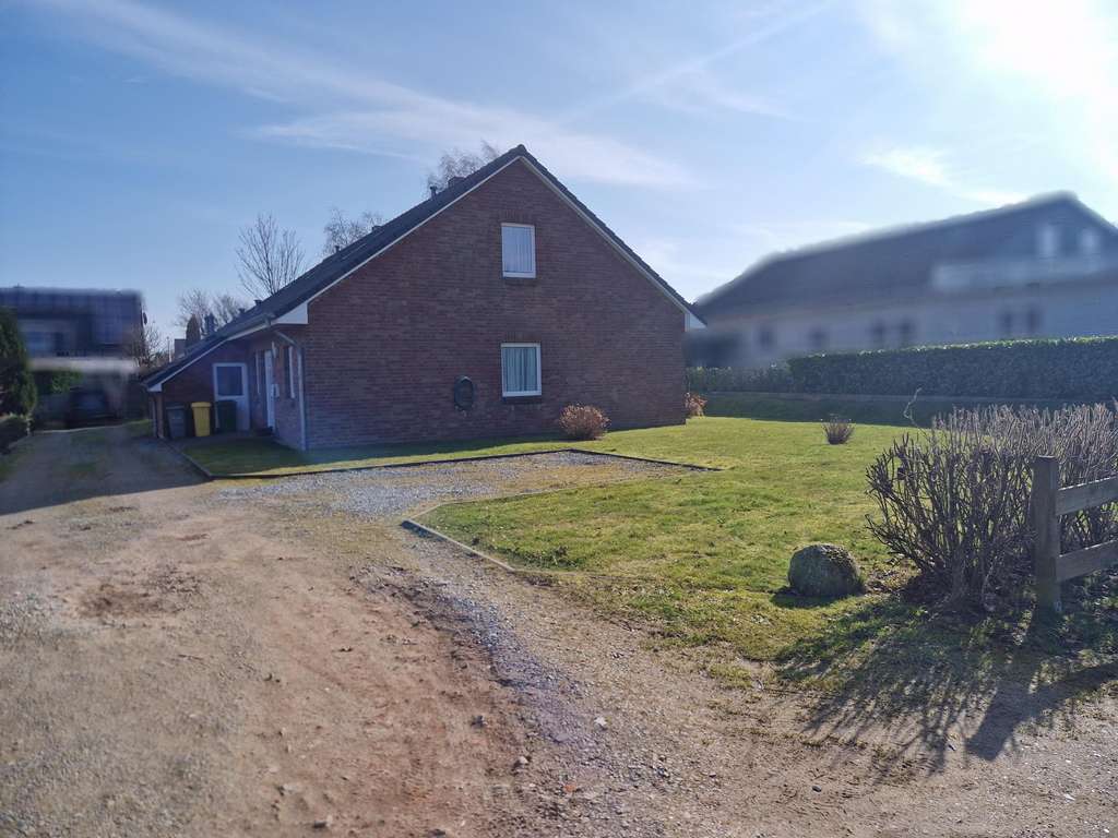 Immobilie in Hattstedt - Wohnen mit Wohlfühlfaktor - charmante Doppelhaushälfte sucht neue Eigentümer - Bild 1