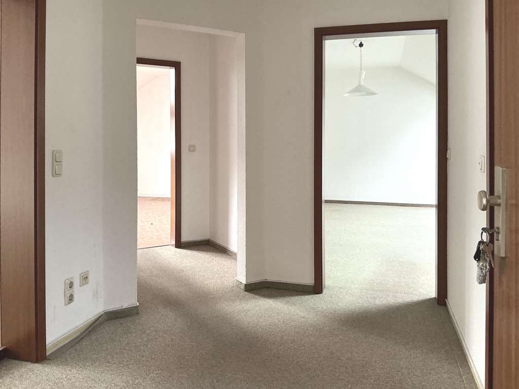 Immobilie in Hann. Münden - Wohnen in Hann Münden mit viel Licht und Raum im Dachgeschoss, 2 Zimmer ETW mit Garage, frei - Bild 4