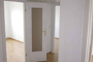 Sonnige Wohnung - 5. OG mit Sicht, wie Urlaub – Die vollständige Adresse der Immobilie erhältst du vom Anbieter., 1157 Kleinpestitz/Mockritz, Dresden – Vorschaubild 2