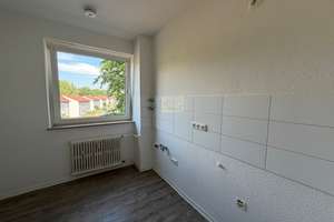 Gut aufgeteilte 2-Zimmer-Wohnung mit Balkon in grüner Lage! – Am Teichstück 40, 45309 Schonnebeck, Essen – Vorschaubild 4