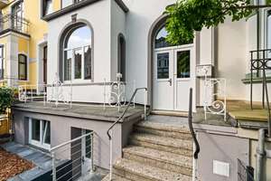 Bremen-Schwachhausen | Saniertes Altbremer Haus mit historischem Charme und modernstem Wohnkomfort – Die vollständige Adresse der Immobilie erhältst du vom Anbieter., 28211 Radio Bremen, Bremen – Vorschaubild 30