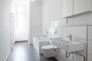 Bezugsfrei: Sonnige, ruhige Altbau-Wohnung mit EBK & Tageslicht-Badezimmer im beliebten Friedenau – Schmiljanstraße 7, 12161 Friedenau, Berlin – Vorschaubild 6