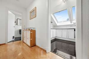 Lichtdurchflutetes Wohngefühl mit Loft-Flair | Loggia | Fußbodenheizung | Tiefgarage – Die vollständige Adresse der Immobilie erhältst du vom Anbieter., 70439 Zuffenhausen-Elbelen, Stuttgart – Vorschaubild 4