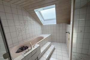 Gemütliche Maisonette-Wohnung mit Balkon in ruhigem 3-Parteienhaus – Die vollständige Adresse der Immobilie erhältst du vom Anbieter., 46236 Stadtmitte, Bottrop – Vorschaubild 11