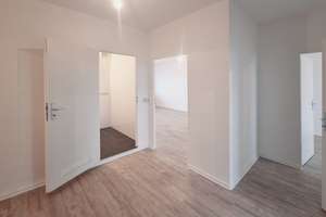 SELTENHEIT! 4-Zimmer-Wohnung - wir renovieren - frei ab Oktober! – Robinienstraße 5, 1169 Gorbitz-Süd, Dresden – Vorschaubild 10