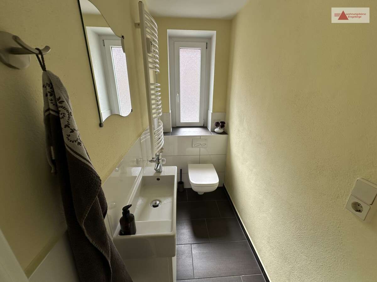 Immobilie in Lichtenstein/Sachsen - Wohnen, vermieten & Gewerbe: Stadthaus mit Kamin, Balkon und Garten in Lichtenstein (Zwickau) - Bild 10