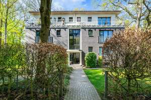 Grüne Oase in zentraler Lage mit eigenem Gartenanteil und Tiefgarage – Die vollständige Adresse der Immobilie erhältst du vom Anbieter., 22043 Marienthal, Hamburg – Vorschaubild 2