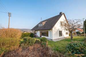 Das pefekte Familienglück: 6 Zimmer, Terrasse und Garage in Top-Lage – Die vollständige Adresse der Immobilie erhältst du vom Anbieter., 57518 Alsdorf – Vorschaubild 1