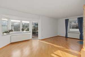 Bremen - Hemelingen | Gepflegtes Einfamilienhaus mit viel Platz, guter Ausstattung, drei Garagen und – Bremen – Vorschaubild 6