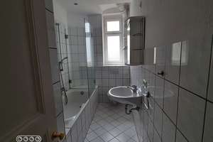 Schöne 3-Zi.-Altbau-Whg. in sehr gepflegtem 4-Parteien-Haus mit EBK, zentral, Stellplatz – Hermannstr. 18, 65183 Westend / Bleichstraße, Wiesbaden – Vorschaubild 6