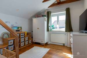 Natur vor der Tür, Ruhe im Alltag – Doppelhaushälfte mit Einliegerwohnung und Sauna – Die vollständige Adresse der Immobilie erhältst du vom Anbieter., 87549 Rettenberg – Vorschaubild 8