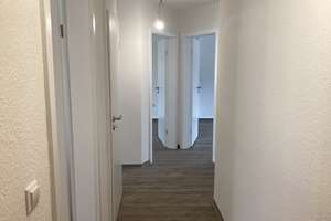 Wo das Leben so spielt - sanierte 2-Zimmer-Wohnung, sofort anmietbar! – Pommersche Str. 34, 23558 Sankt Lorenz Süd, Lübeck – Vorschaubild 2