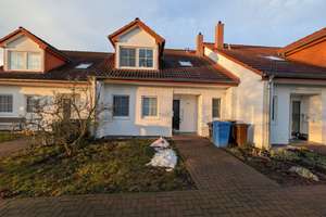 Charmantes Reihenhaus in Unseburg – ruhig gelegen & familienfreundlich – Die vollständige Adresse der Immobilie erhältst du vom Anbieter., 39435 Unseburg – Vorschaubild 2