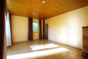 Reiheneckhaus mit Terrasse, schönem Garten und 2 Garagen – Die vollständige Adresse der Immobilie erhältst du vom Anbieter., 72766 Reutlingen-Mitte, Reutlingen – Vorschaubild 3