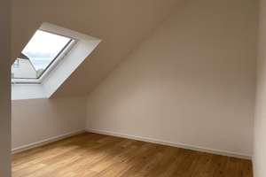 3- Zimmer- Dachgeschosswohnung in Schlebusch-
Ihr neues Zuhause mit Weitblick – Die vollständige Adresse der Immobilie erhältst du vom Anbieter., 51375 Schlebusch, Leverkusen – Vorschaubild 10