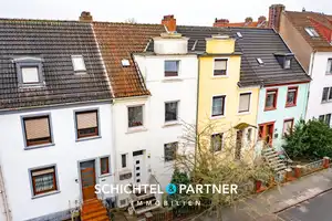 Ohlenhof | Clever geschnittenes Zweifamilienhaus mit Balkon und Terrasse – Bremen – Vorschaubild 1