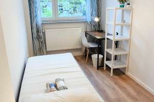 Modernisierte 3-Zimmer-Wohnung mit Balkon und Einbauküche im beliebten Schmargendorf – Die vollständige Adresse der Immobilie erhältst du vom Anbieter., 14193 Schmargendorf, Berlin – Vorschaubild 9