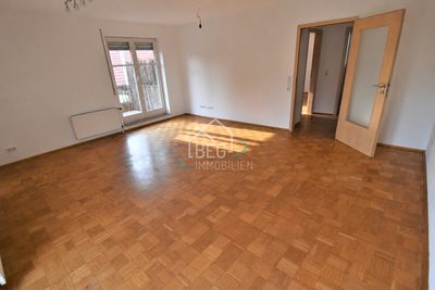 Schöne 4-Zimmer-Wohnung im Obergeschoss in zentraler Lage