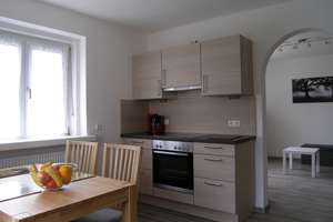 Ruhige 2-Zimmer-Wohnung im EG, 46 qm, möbliert. Mit Garten. Optimal für 1 Person.