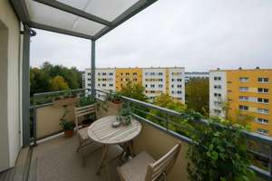Renovierte 3-Zi-Wohnung mit sonnigem Süd-West-Balkon und obendrauf 500,- € für ihre neue Küche! – Am Bernsdorfer Hang 29, 9126 Bernsdorf, Chemnitz – Vorschaubild 2