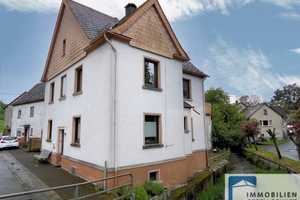 Modernisiertes Wohnhaus mit großzügigem Nebengebäude in Freilingen! – Westerwaldkreis – Vorschaubild 1