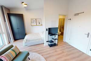Koffer packen und einziehen: Modernes 1-Zimmer-Apartment mit geschmackvoller Möblierung, EBK und ... – Scharnweberstraße 2, 12459 Oberschöneweide, Berlin – Vorschaubild 3