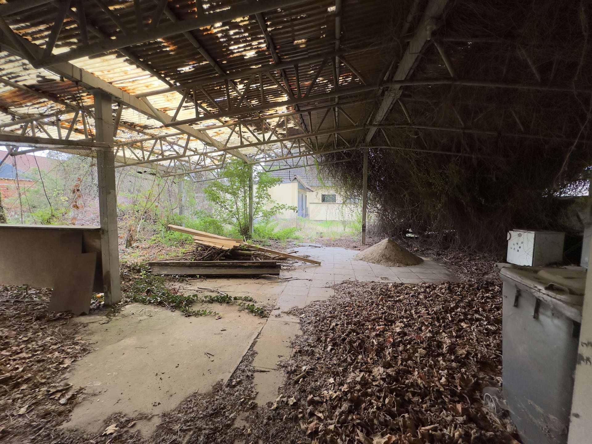 Viel Potential! Anlagepaket aus zwei charmanten Mehrfamilienhäusern mit Entwicklungsspielraum, Börde Kreis – Bild 4