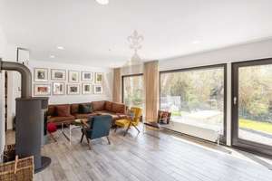 TOP-Lage! | Villa im Bungalow-Stil | mit Pool & Garten | Sauna | Kamin | in Berlin-Zehlendorf – Die vollständige Adresse der Immobilie erhältst du vom Anbieter., 14169 Zehlendorf, Berlin – Vorschaubild 3