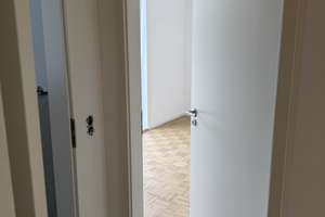 Von Privat - Frisch renovierte sehr helle 2,5-Zimmer Wohnung mit Balkon im 2. OG in Bochum-Stiepel – Die vollständige Adresse der Immobilie erhältst du vom Anbieter., 44797 Stiepel, Bochum – Vorschaubild 6