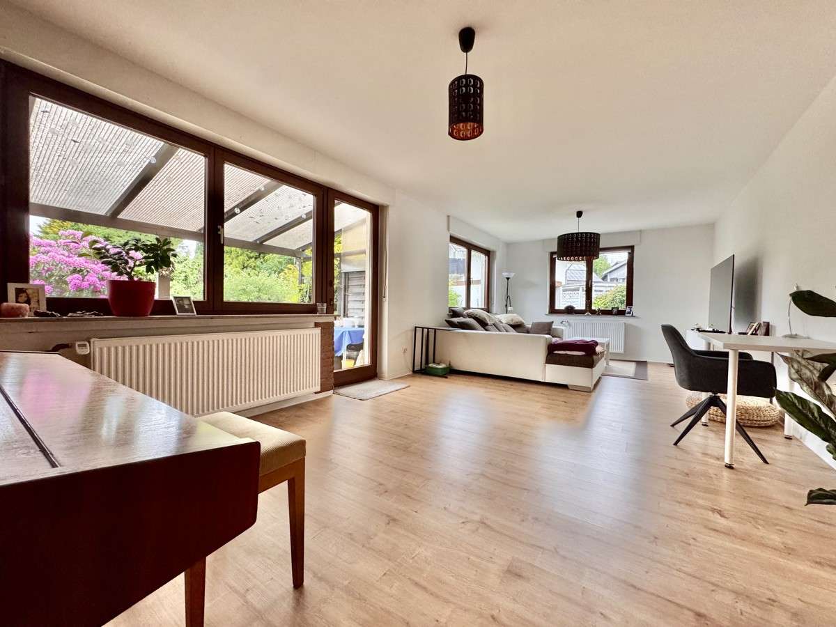 Immobilie in Bad Marienberg (Westerwald) - **Modernisierte Doppelhaushälfte mit tollem Grundstück in guter Lage von Bad Marienberg Zinhain** - Bild 12