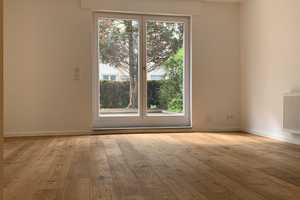 Die erste eigene Wohnung? Modernisiert mit Terrasse und Einbauküche! – Stuttgart – Vorschaubild 1