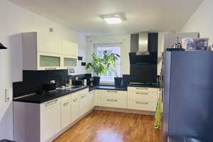 Wohnen wie im eigenen Haus - Maisonettewohnung mit 2 Stellplätzen & Balkon – Wuppertal – Vorschaubild 2