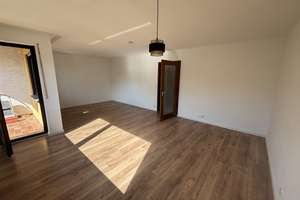 Attraktive sanierte 2,5 Zimmer im Hochparterre mit Untervermietung – Schemppstraße 36A, 70619 Riedenberg, Stuttgart – Vorschaubild 4