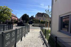 Exklusive 3-Raumwohnung zur sofortigen Eigennutzung oder Kapitalanlage mit Tiefgaragenstellplatz! – Die vollständige Adresse der Immobilie erhältst du vom Anbieter., 1445 Radebeul – Vorschaubild 38