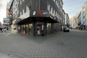 Renditestarkes Eckhaus in Essen-Stadtmitte: Vollvermietetes Wohn- und Geschäftshaus mit Aufzug