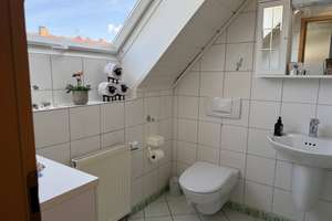 Großzügiges Haus mit Gewerbeanteil mit 330 m² Wohnfläche, große Terrasse und Garten in Pforzheim – Hauptstraße 158, 75181 Eutingen, Pforzheim – Vorschaubild 11