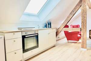 Nachmieter für eine helle, möblierte 2-Zimmer-Maisonette in St. Johann – 5 Min. zur Innenstadt – Rosenstraße 8, 66111 St. Johann, Saarbrücken – Vorschaubild 3