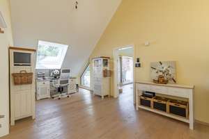 Einfamilienhaus – nachhaltig,  einzigartig mit Naturteich und parkähnlichem Grundstück - Bieterverfa – Die vollständige Adresse der Immobilie erhältst du vom Anbieter., 76275 Ettlingen – Vorschaubild 13