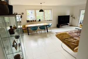 Moderne 3-Zimmer-Wohnung mit hochwertiger Einbauküche, Balkon und Garage in ruhiger Lage  – Gertrud-Woker-Straße 13, 40589 Wersten, Düsseldorf – Vorschaubild 3