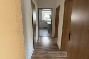 Großzügige 3-Zimmer-Dachgeschosswohnung in freistehendem Haus mit Stadtvilla-Charakter – Paderborner Straße 97, 44143 Kaiserbrunnen, Dortmund – Vorschaubild 4