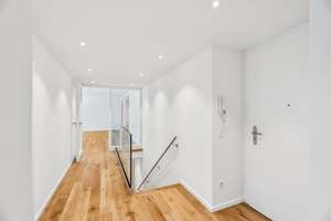 Exklusives Wohnen auf zwei Ebenen – sanierte Garten-Maisonette mit Weitblick – Die vollständige Adresse der Immobilie erhältst du vom Anbieter., 40470 Mörsenbroich, Düsseldorf – Vorschaubild 2