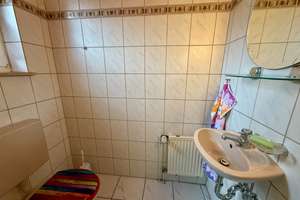 Gepflegtes Reihenmittelhaus mit beheizbarem Keller / Garten und Garage in der Alpheide! – Die vollständige Adresse der Immobilie erhältst du vom Anbieter., 31582 Nienburg (Weser) – Vorschaubild 7
