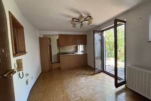 Charmante Doppelhaushälfte in beliebter Wohnlage -  Sanierung oder Neubau – Die vollständige Adresse der Immobilie erhältst du vom Anbieter., 70567 Sternhäule, Stuttgart – Vorschaubild 6